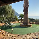 Il Bacio Del Sole Apartmán Tertenìa